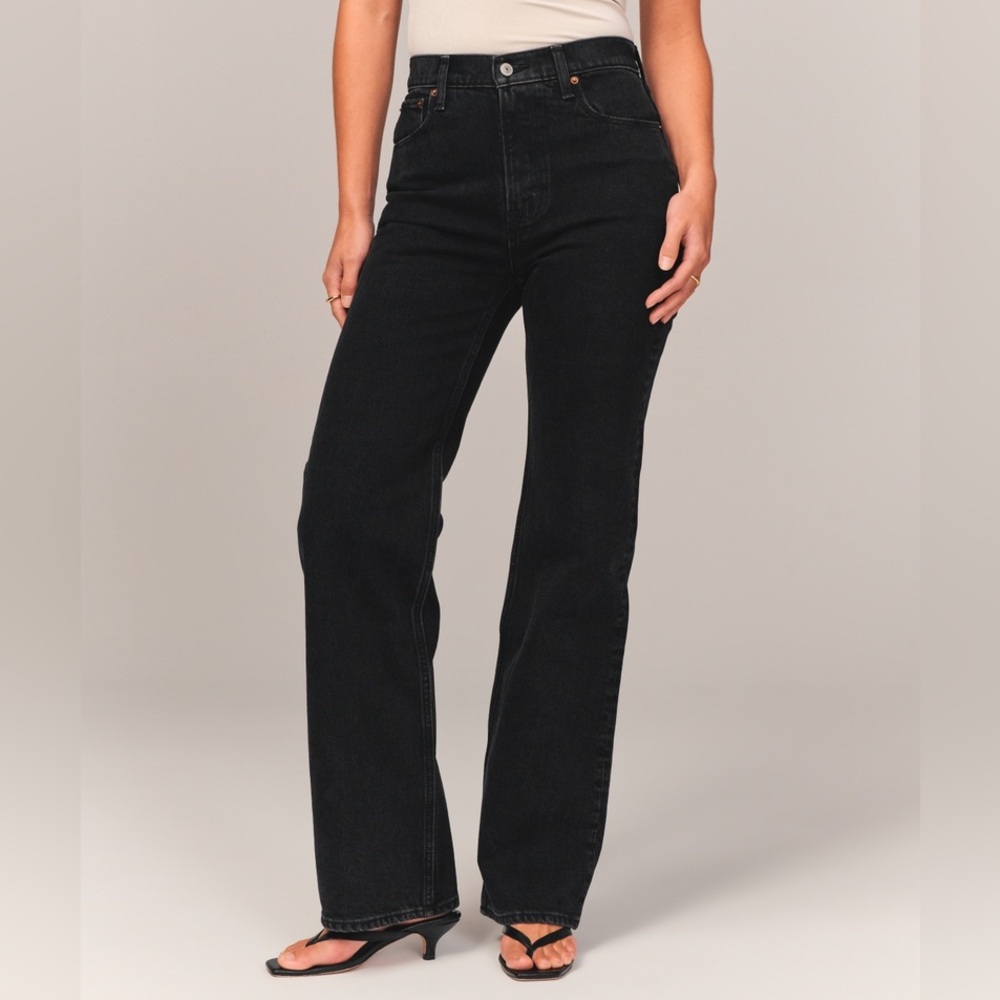 Abercrombie | High Rise 90s Relaxed Jean